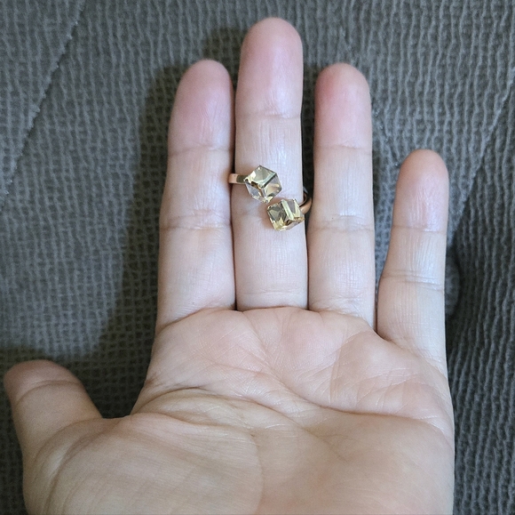 bleu💙 sage Champagne🍾 Colored Cube🧊 Crystals💎 Bypass Ring - NWT - Picture 12 of 14